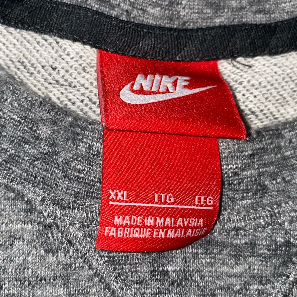 Nike Pullover - image 5